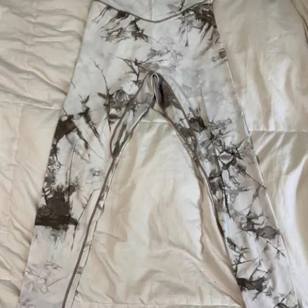 Balance Athletica Oasis Leggings